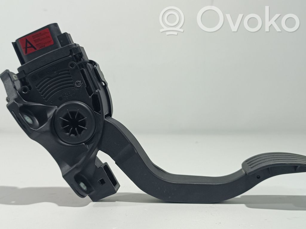 Acceleration sensor   2139896