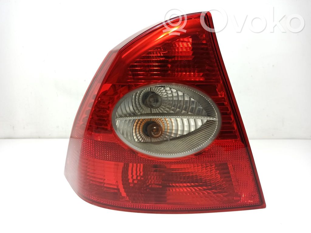 Ford Focus Aizmugurējais lukturis virsbūvē 