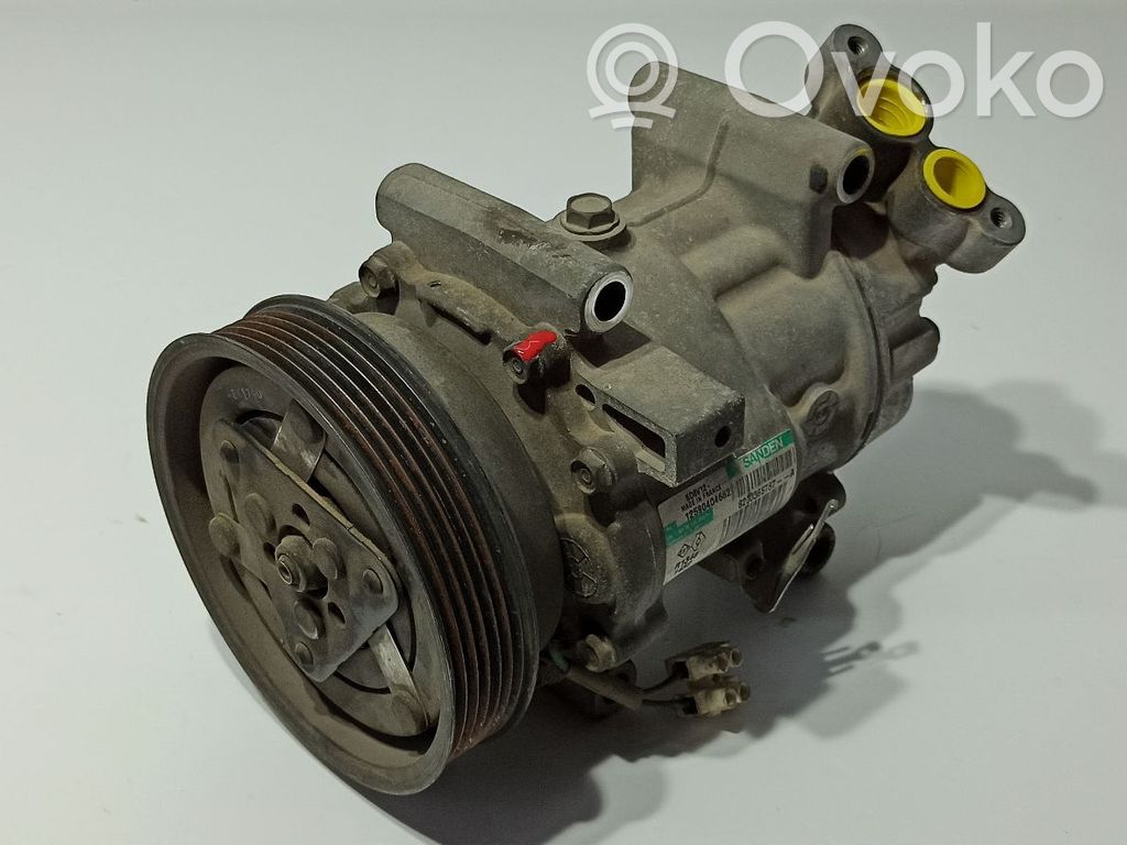 Renault Clio III Compresor (pompă) aer condiționat (A/C) 