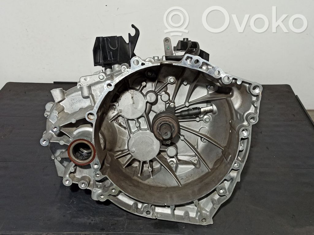 Volvo V40 5 Gang Schaltgetriebe 