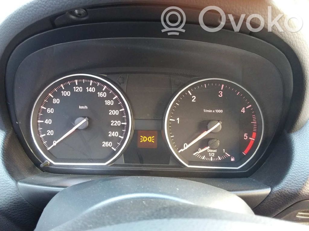 BMW M5 Geschwindigkeitsmesser Cockpit 
