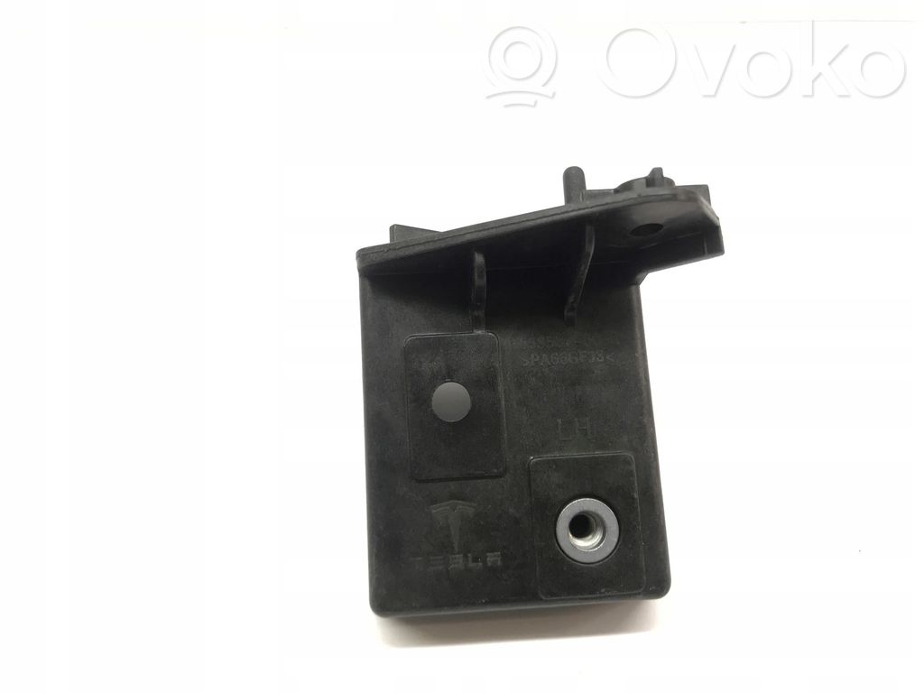 Tesla Model S Front bumper mounting bracket 