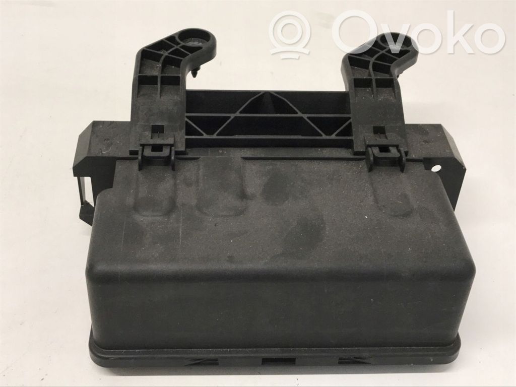Volvo V40 Fuse module 
