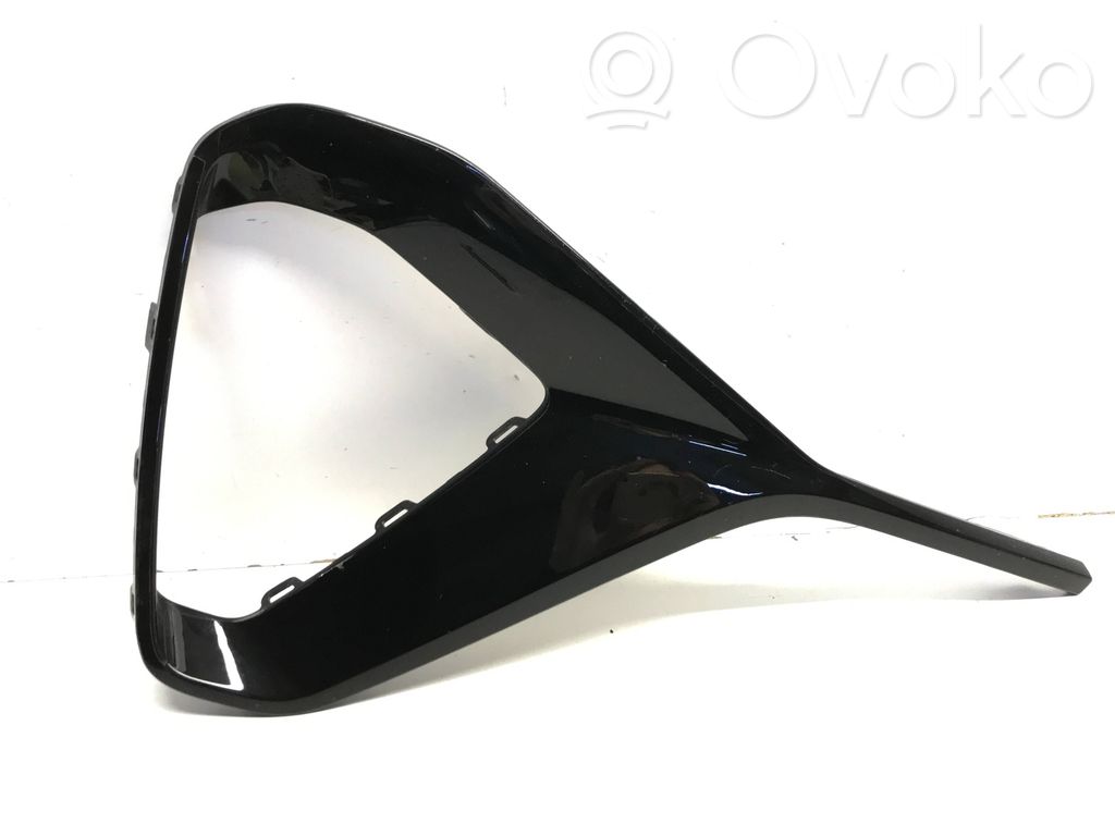 Audi e-tron Front bumper lower grill 