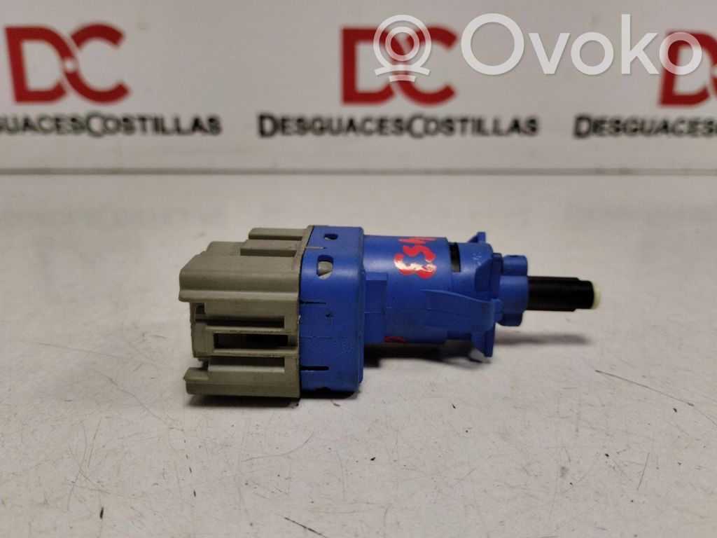 Multifunctional control switch/knob   8T4T96854AA