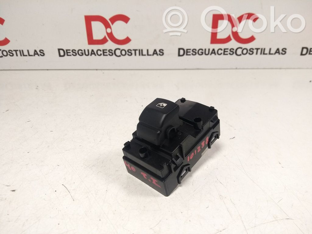 KIA Ceed Electric window control switch 