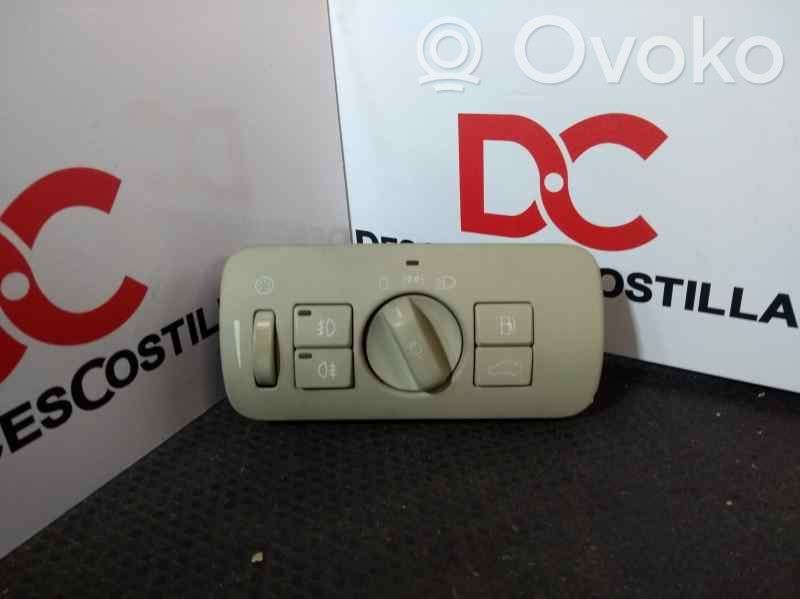 Panel lighting control switch   30739422,04067323,070219B