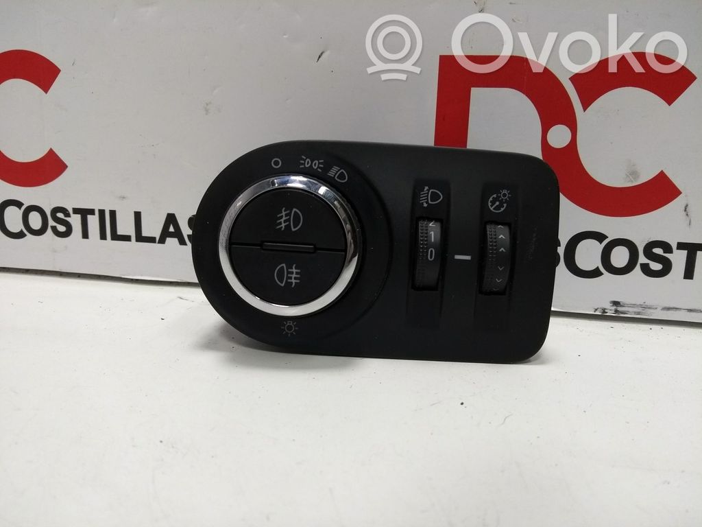Opel Corsa E Mittariston valaistuksen säätökytkin 