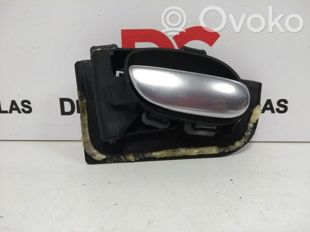 Peugeot 206 Manecilla interna puerta delantera 