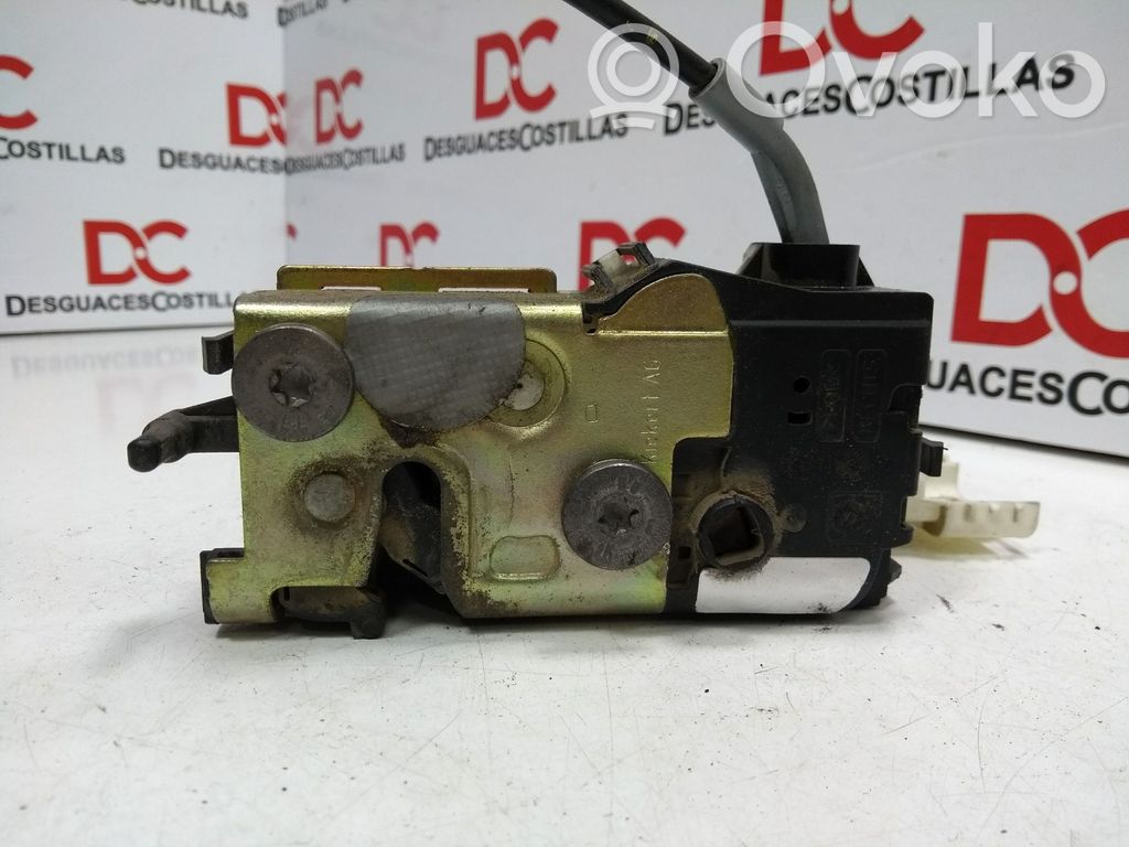 Citroen C4 I Front door lock 