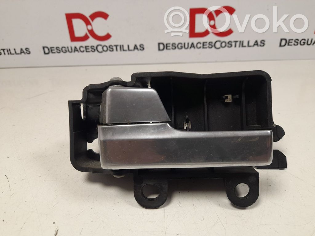 Manecilla interna puerta trasera   8M51R22601AA,3M51R22601AA
