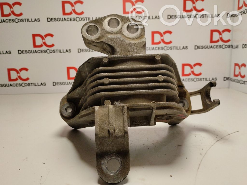 Engine mount bracket   13248476