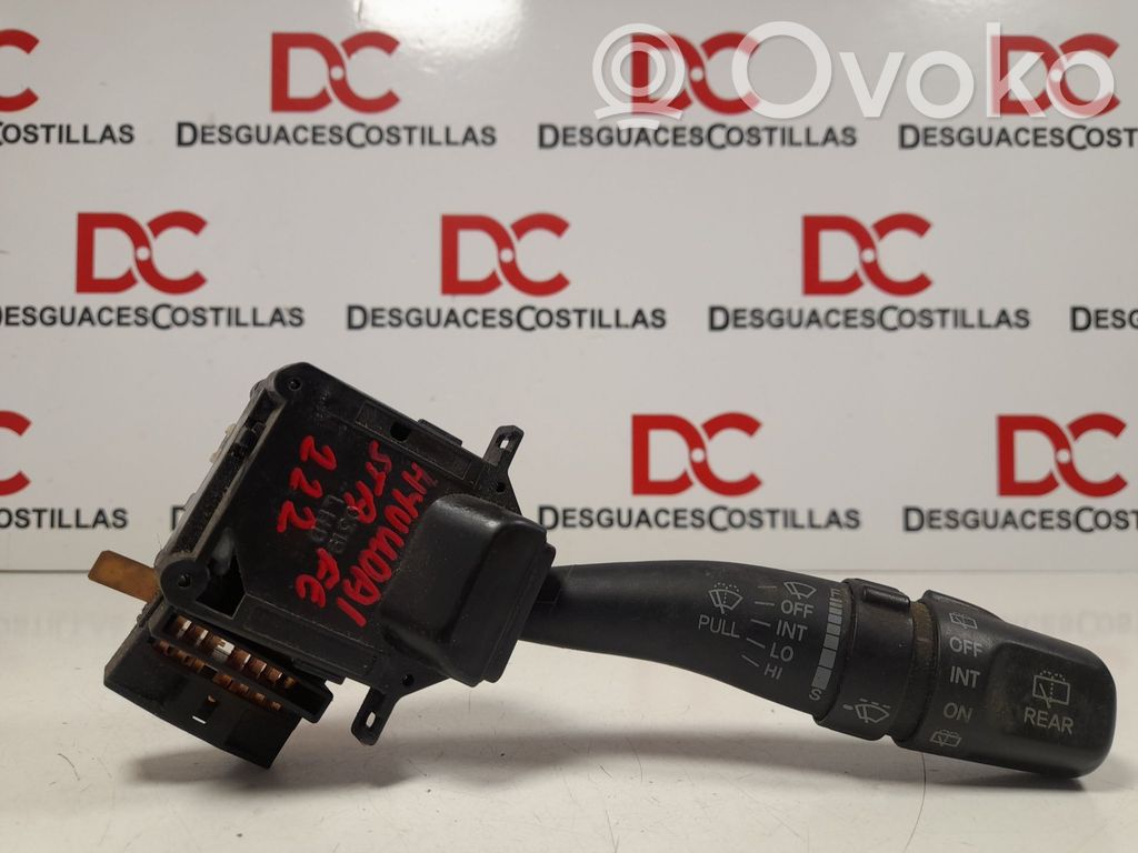 Hyundai Santa Fe Wiper control stalk 