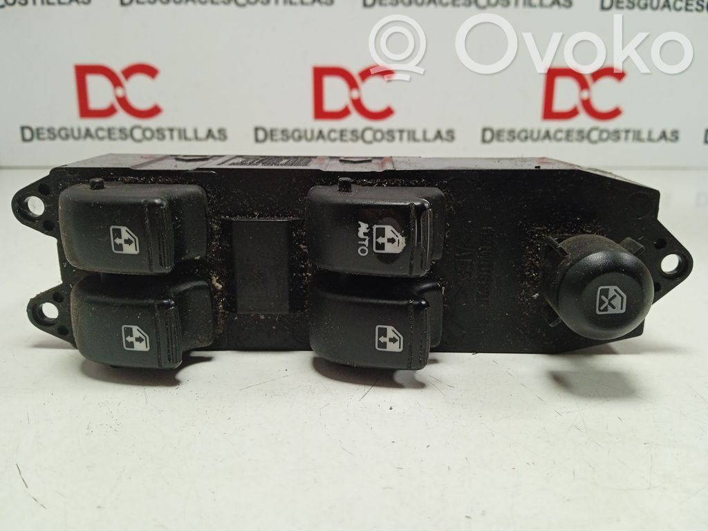 Peugeot 206 Electric window control switch 