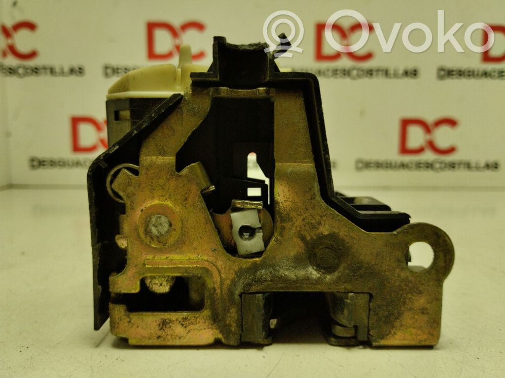 Renault Clio II Front door lock 