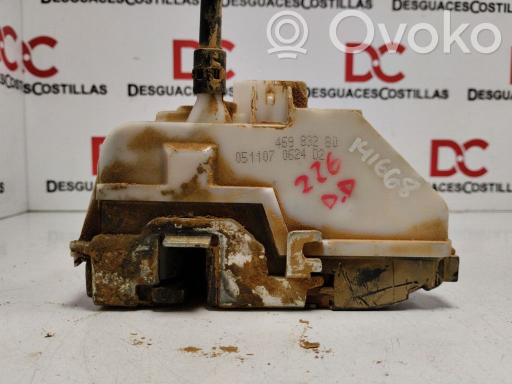 Citroen C3 Priekšpusē slēdzene 