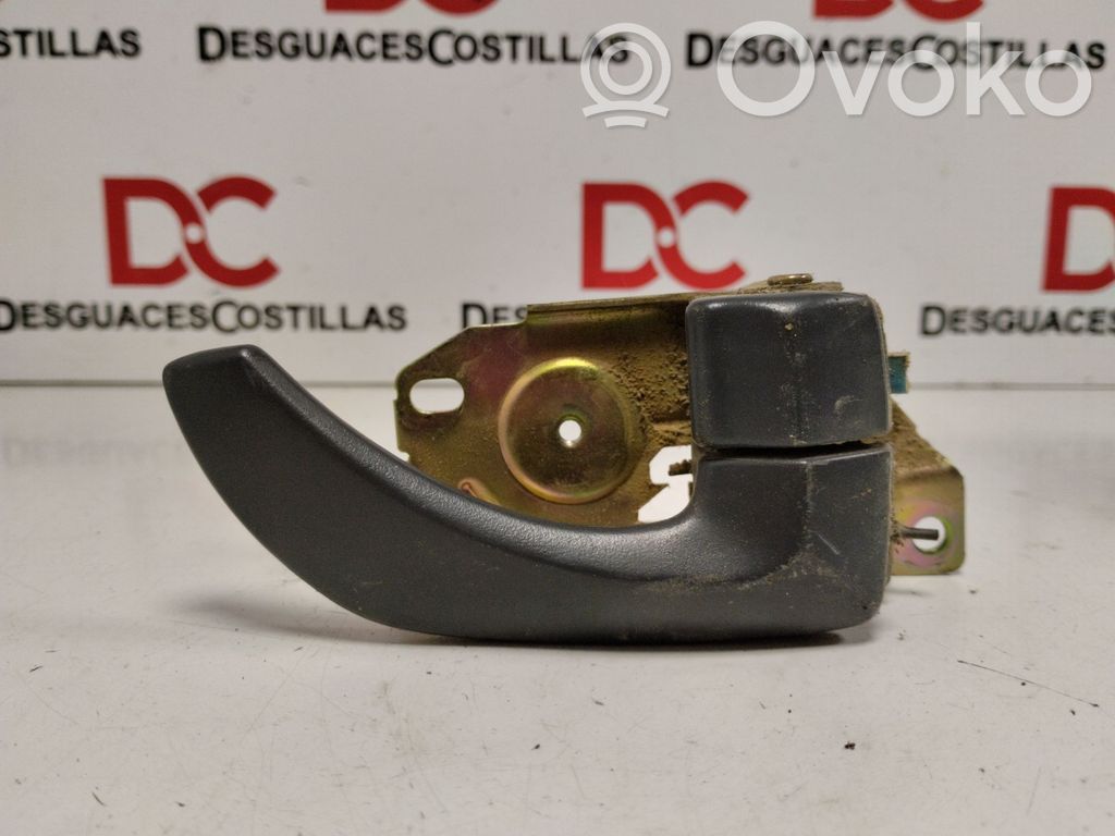 KIA Sorento Rear door interior handle 