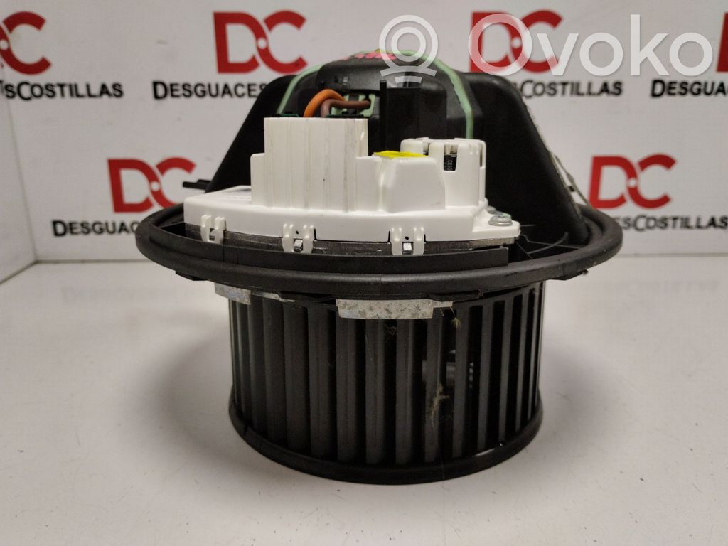 BMW 3 E90 E91 Mazā radiatora ventilators 