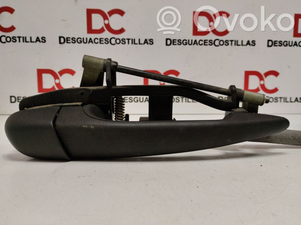 Manecilla externa puerta delantera   51218253456