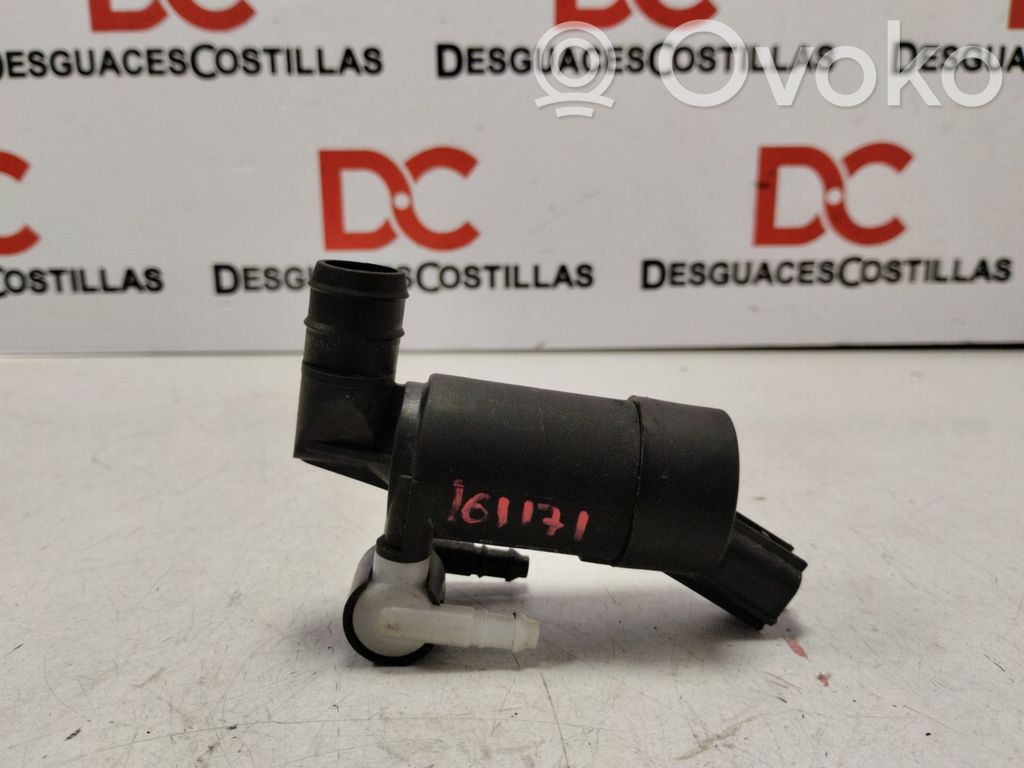 Ford Focus Windscreen/windshield washer pump 