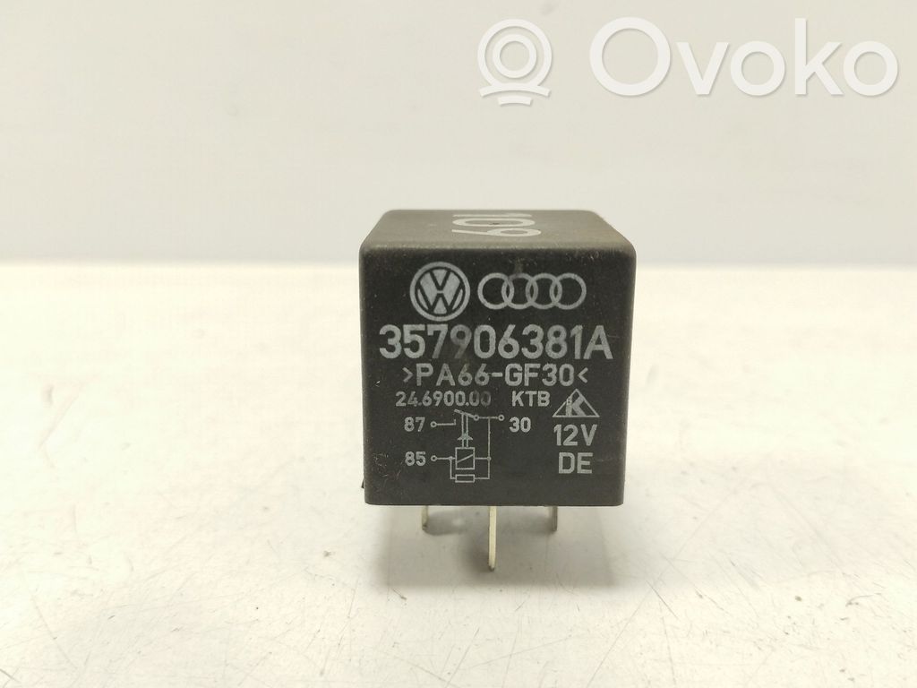 Módulo de fusible   357906381A