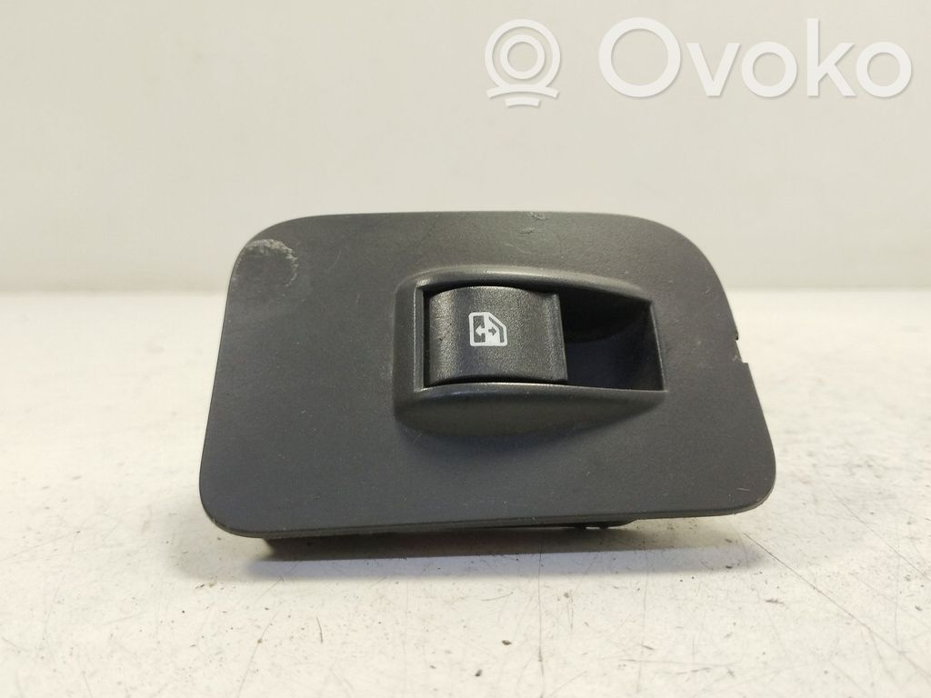 Peugeot Bipper Electric window control switch 
