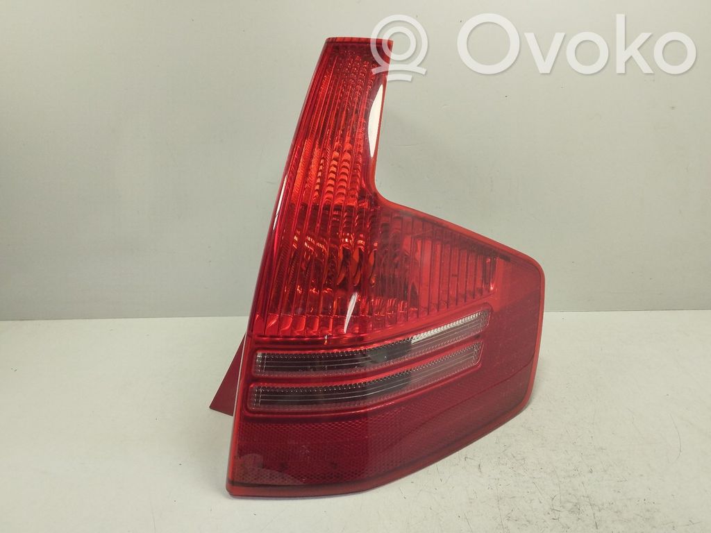 Citroen C4 Grand Picasso Aizmugurējais lukturis virsbūvē 