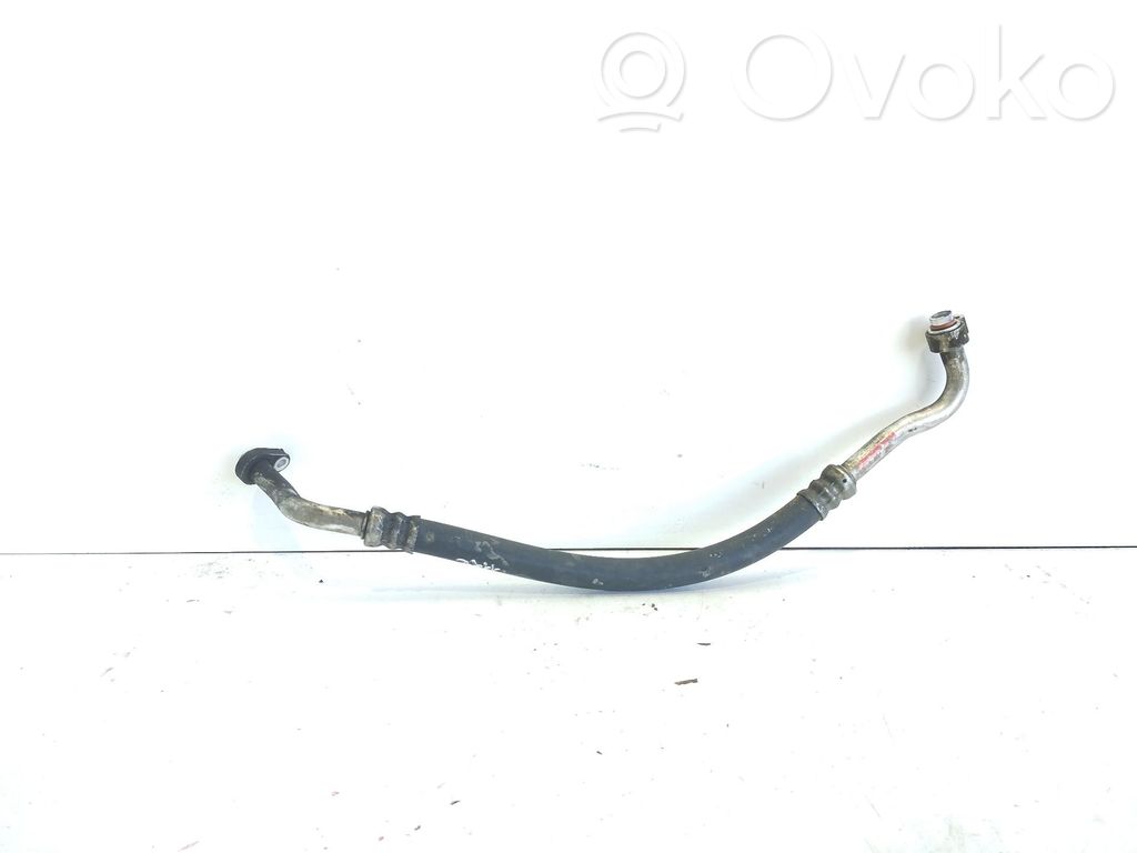 Ford Focus Ilmastointilaitteen putki (A/C) 
