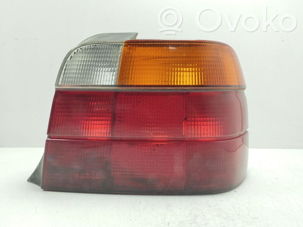 BMW 3 E36 Galinis žibintas kėbule 
