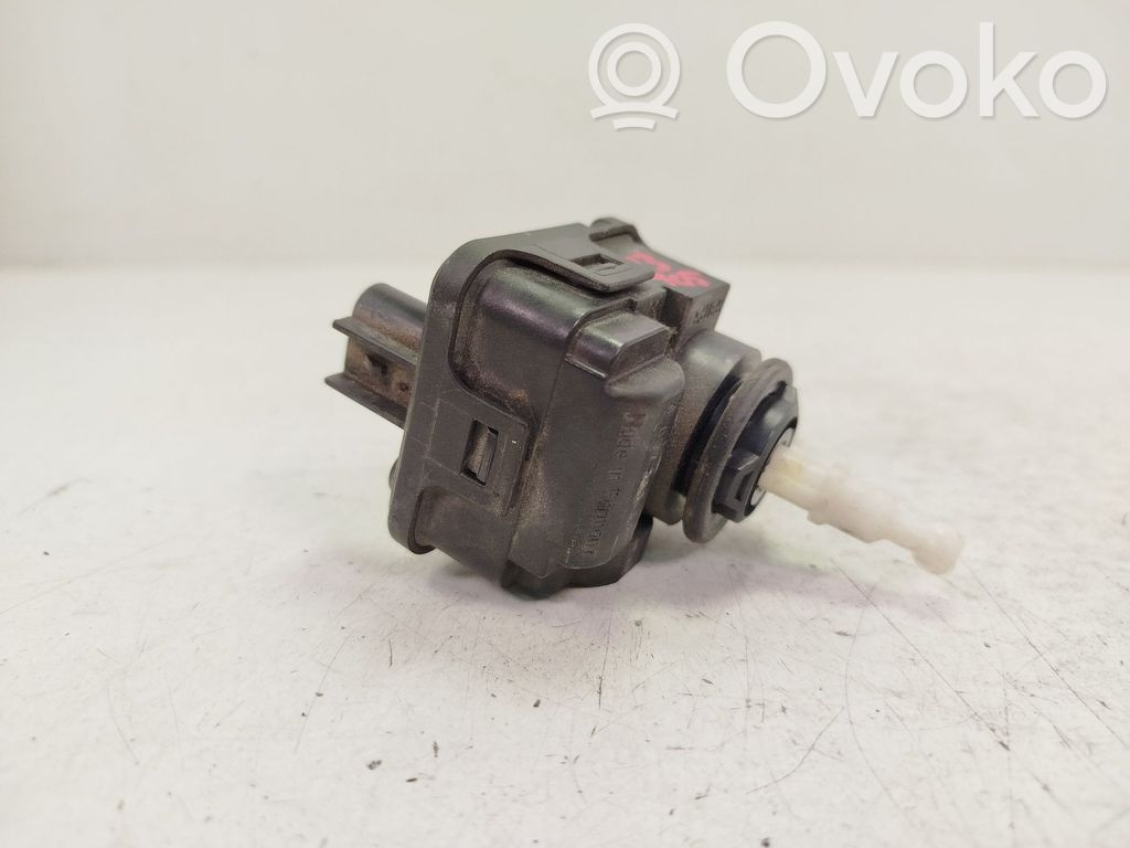 Volvo S40, V40 Headlight level adjustment motor 