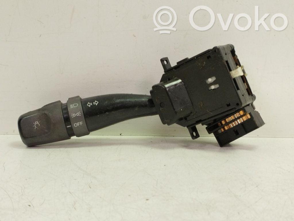 Hyundai Accent Interruptor de control del panel de luces 