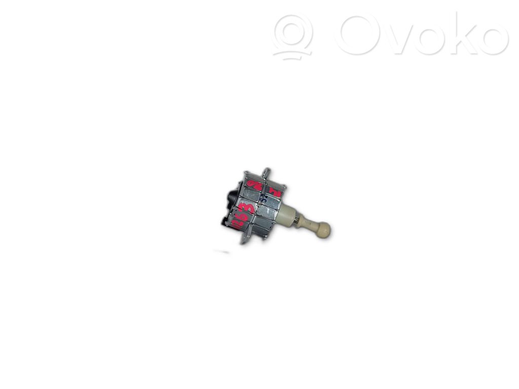 Scheinwerferstellmotor   70460499