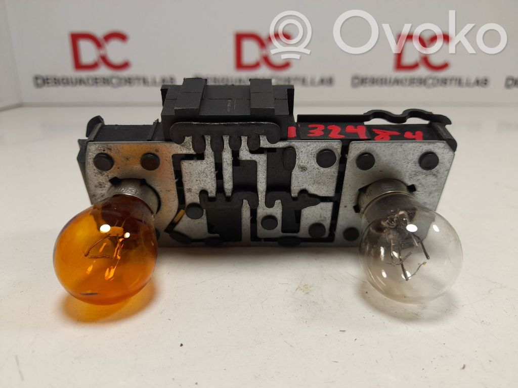 Seat Cordoba (6K) Tail light bulb cover holder 