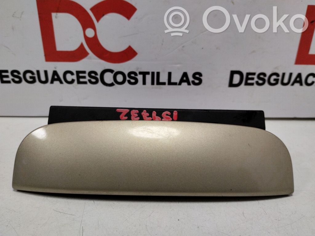 Manecilla externa puerta trasera   9657068180
