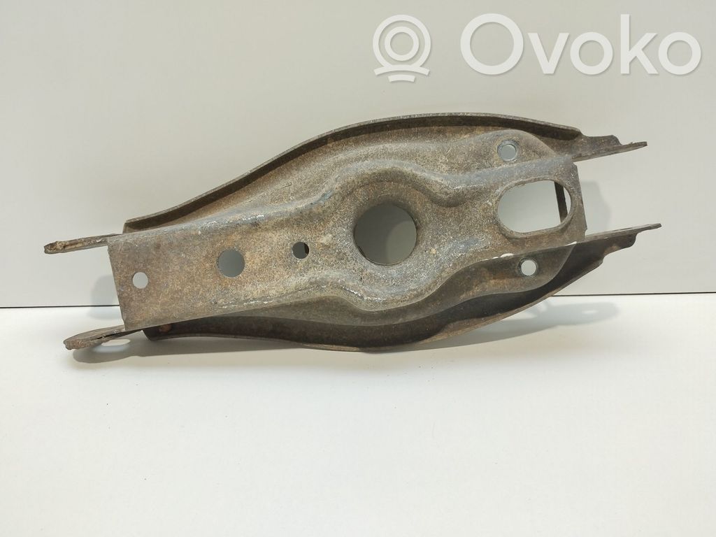 Rear control arm   33326772899