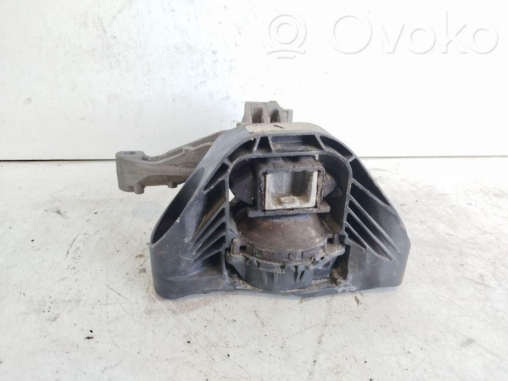 Renault Megane IV Engine mount bracket 