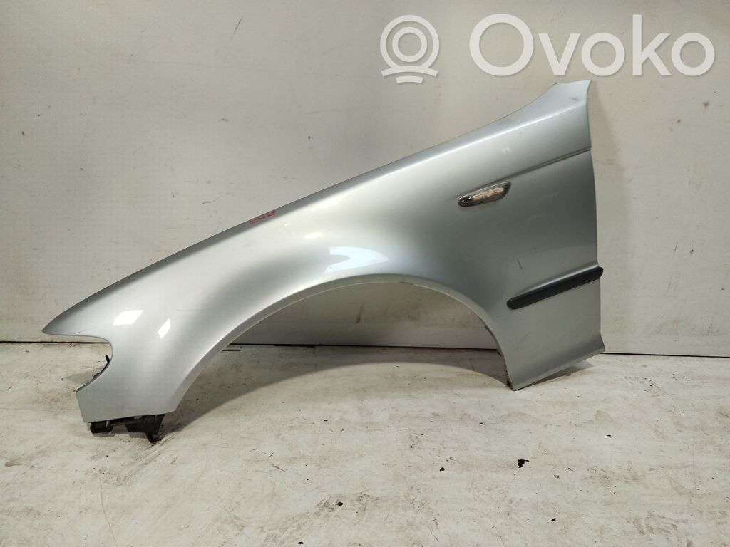 BMW 3 E46 Sparnas 