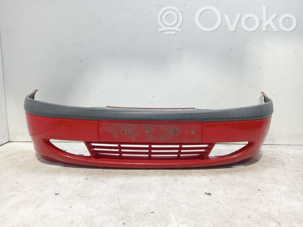 Ford Fiesta Parachoques delantero 