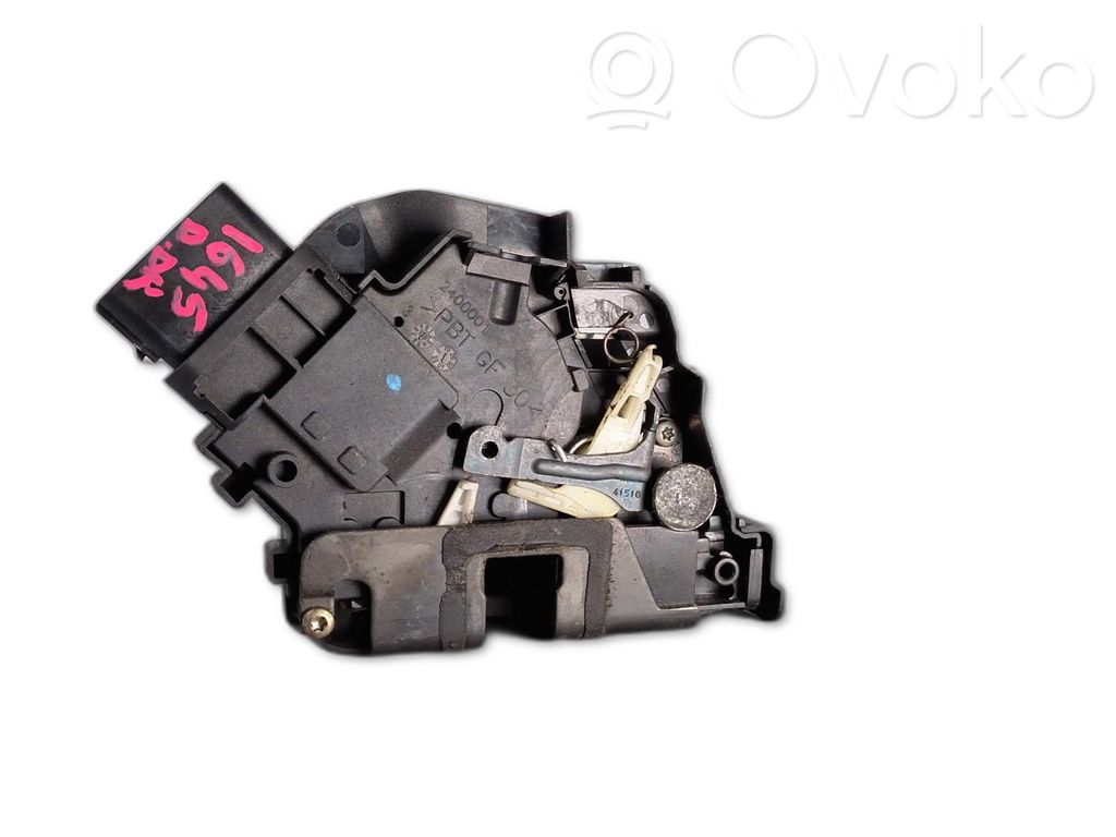 Ford Focus Front door lock 