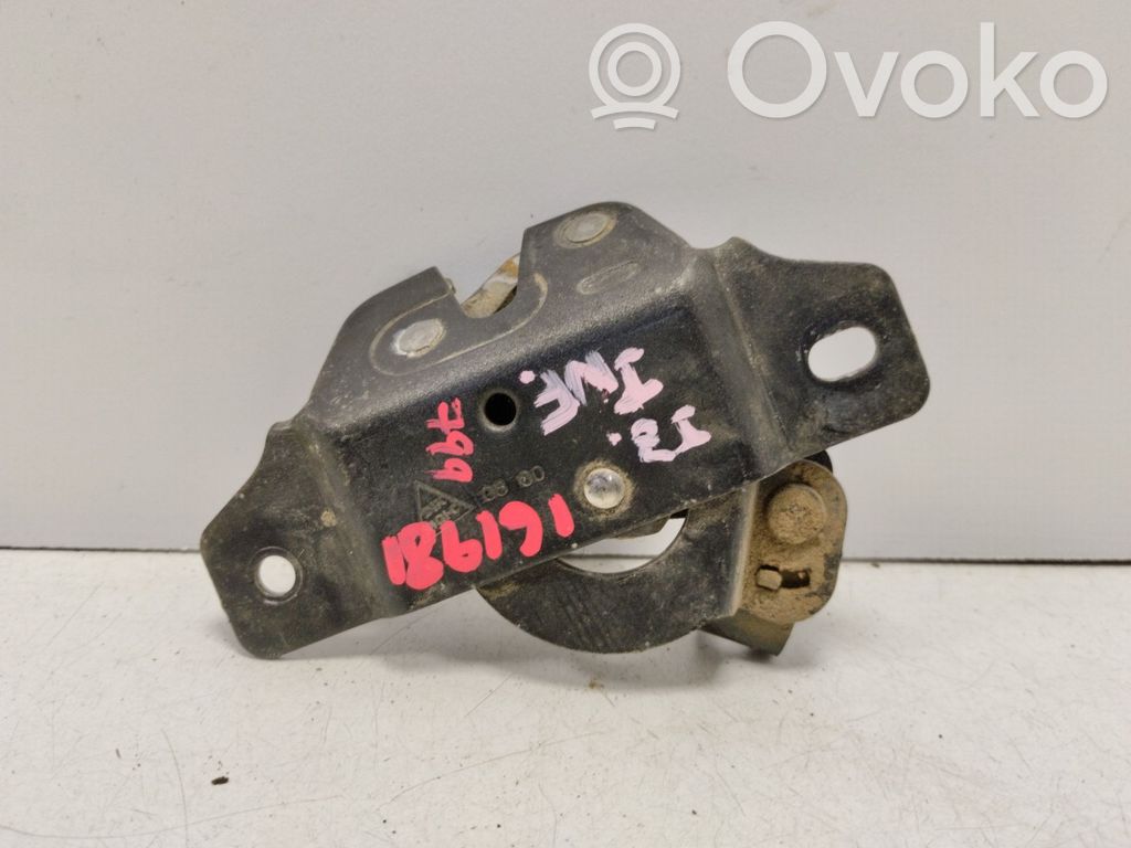 Tailgate lock latch   8726C8