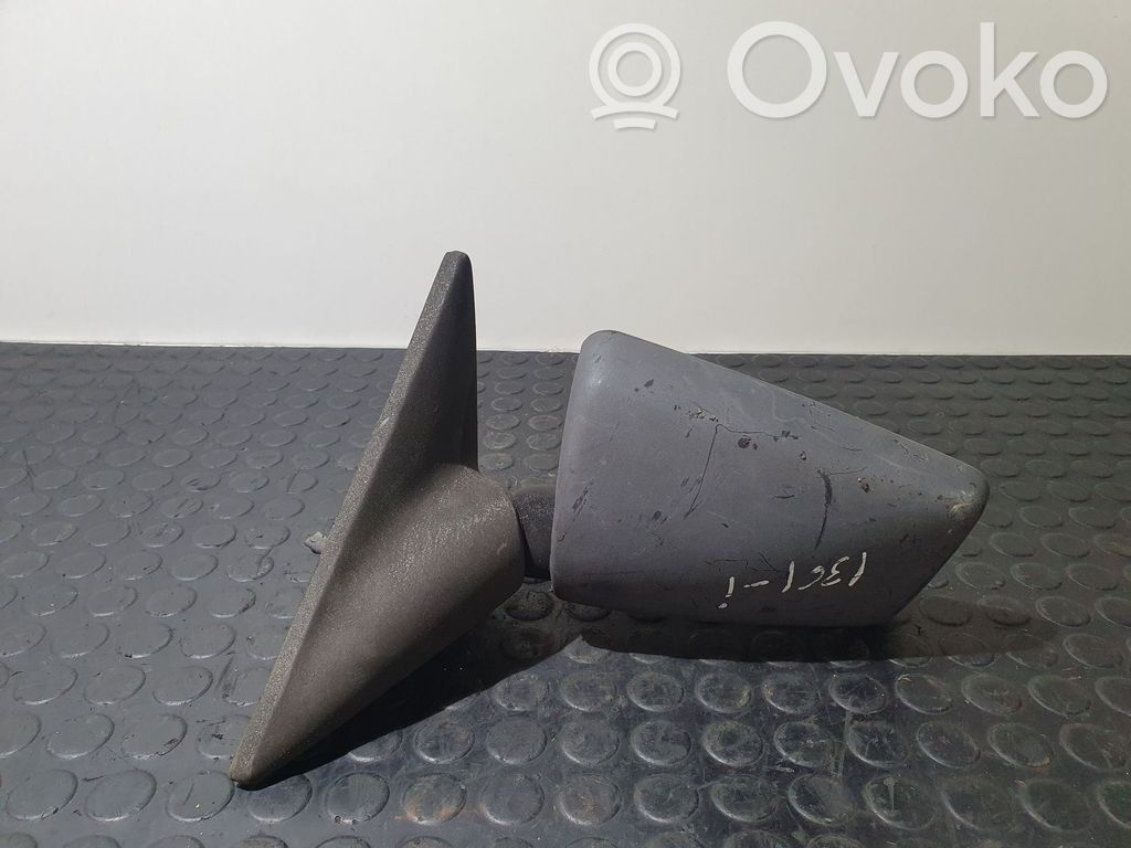 Citroen Saxo Front door electric wing mirror 
