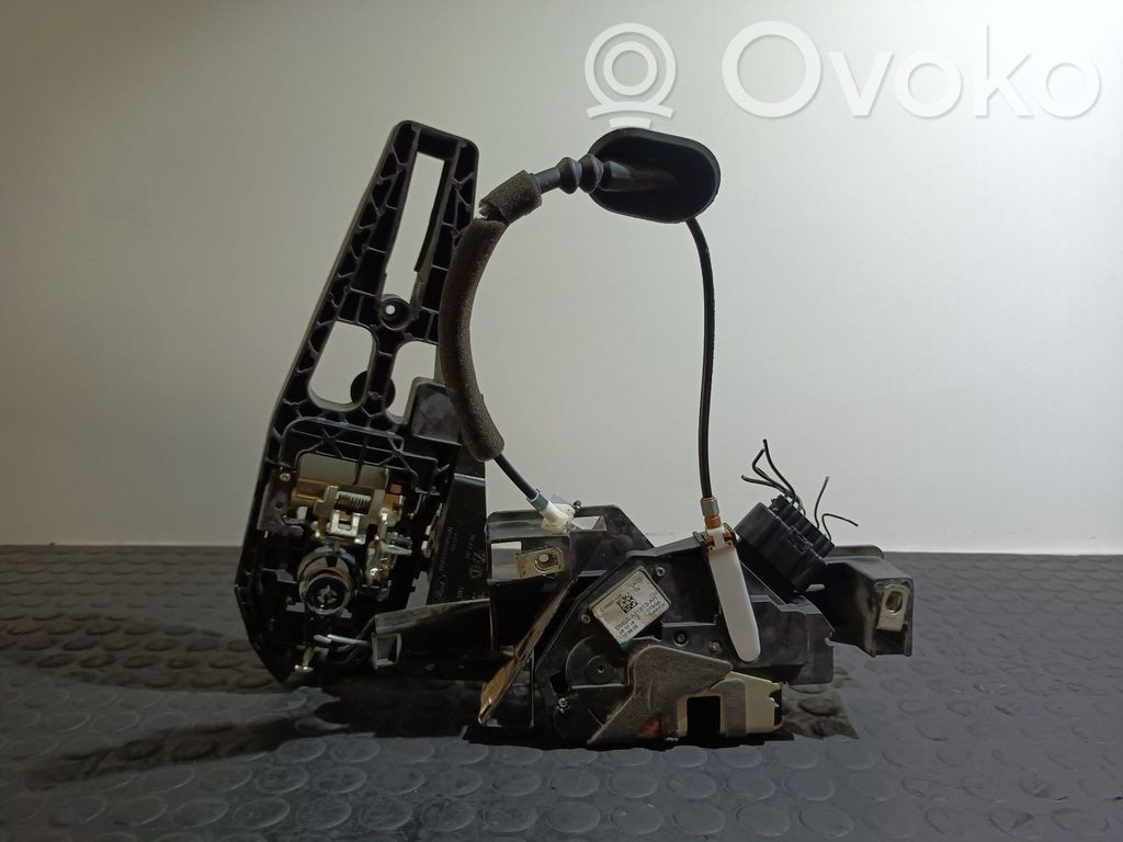 Ford Mondeo MK V Zamek drzwi przednich 