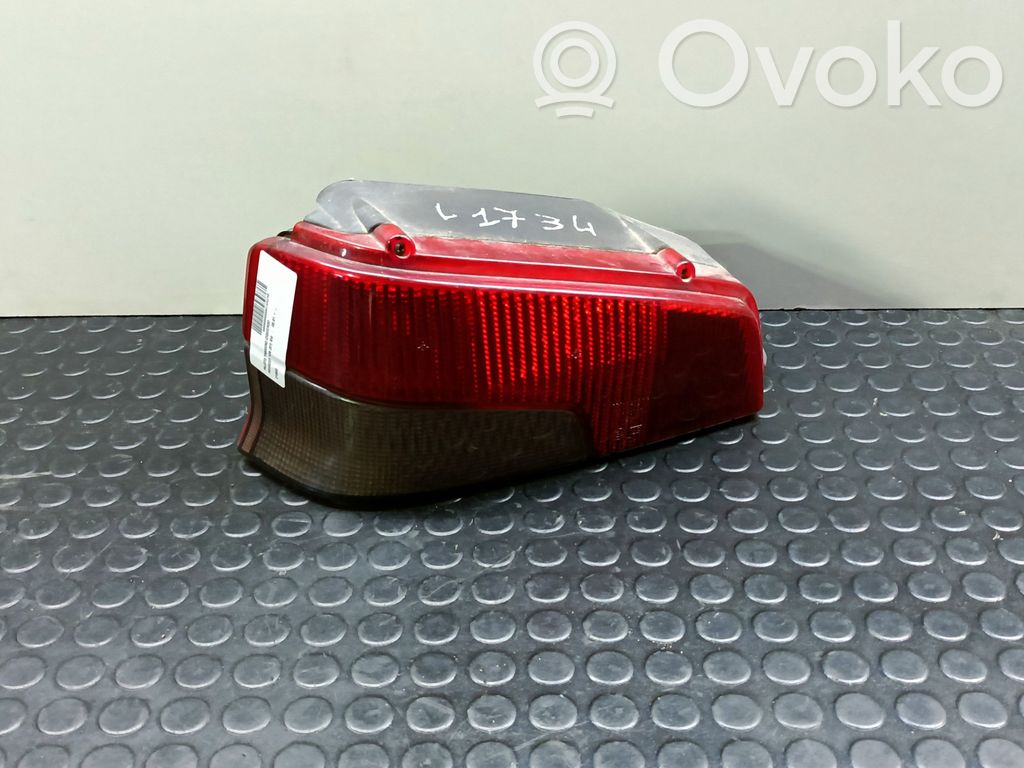 Peugeot 106 Galinis žibintas kėbule 