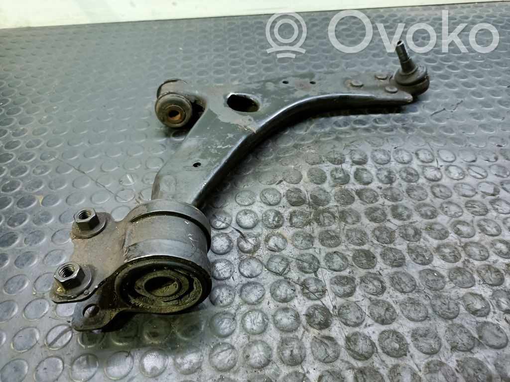 Ford Focus Wahacz przedni 