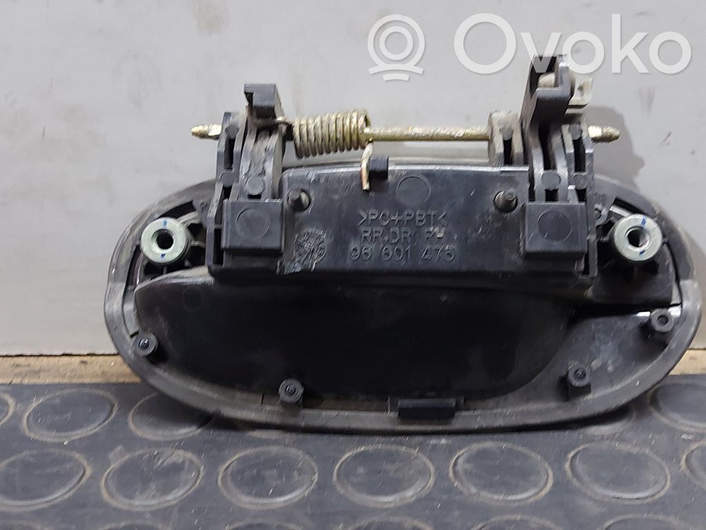 Manecilla externa puerta trasera   96601475