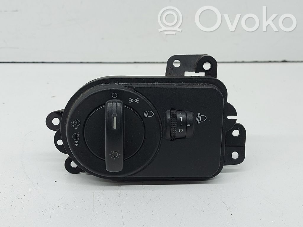 Ford Fiesta Light switch 