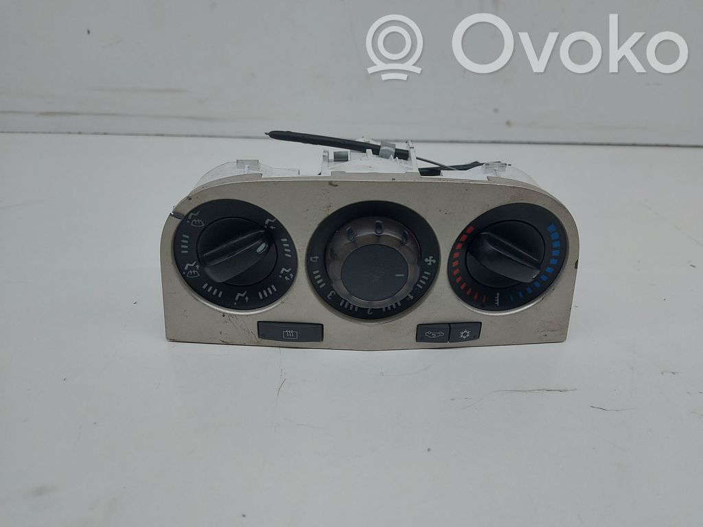 Opel Corsa D Climate control unit 