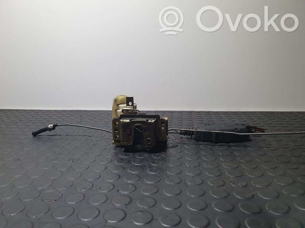 Opel Kadett E Front door lock 