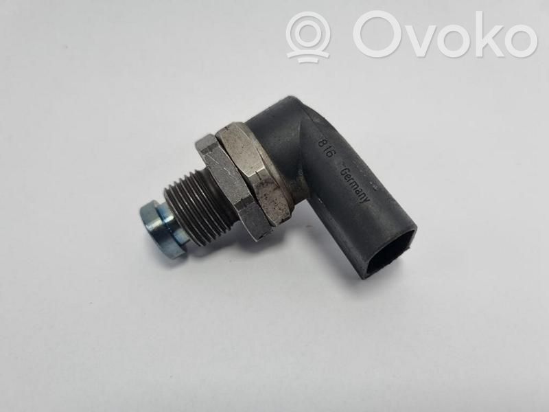 Fuel pressure sensor