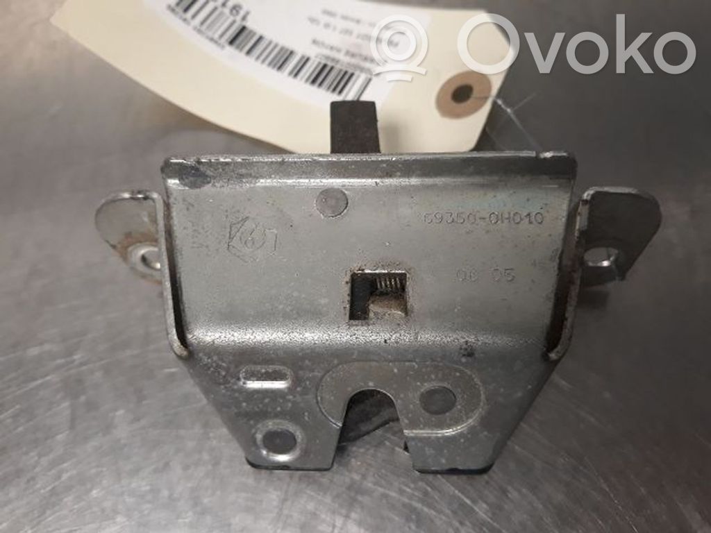 Peugeot 107 Spyna galinio dangčio 